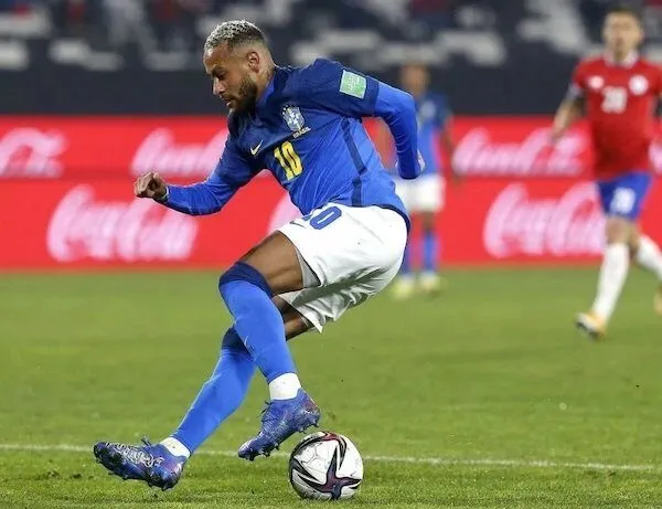 Vị trí và vai trò của CF trong đội hình bóng đá