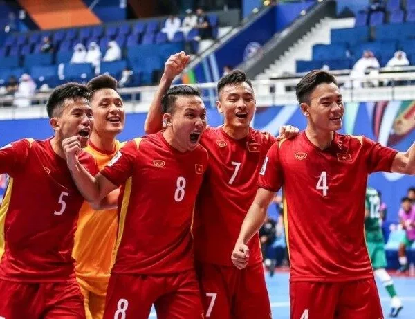 Quy định về số lượng cầu thủ và vai trò của từng vị trí trong sân