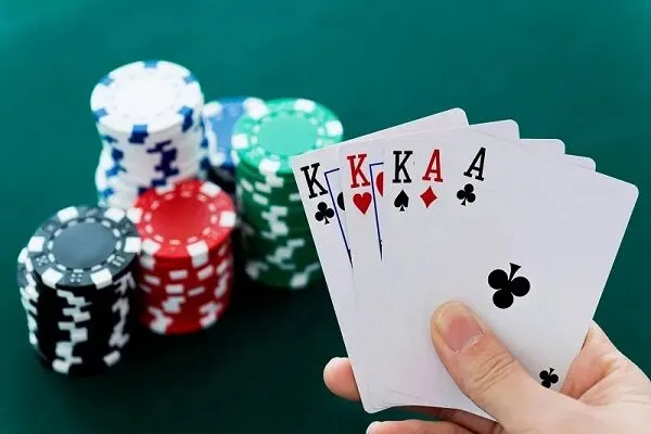 Các luật chơi poker cơ bản