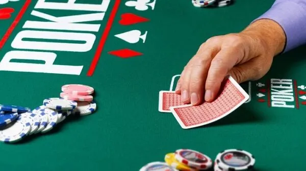 Tâm lý và chiến thuật cơ bản trong poker
